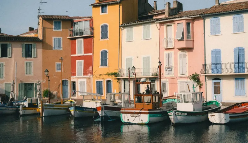 The colourful houses of the Île district in Martigues