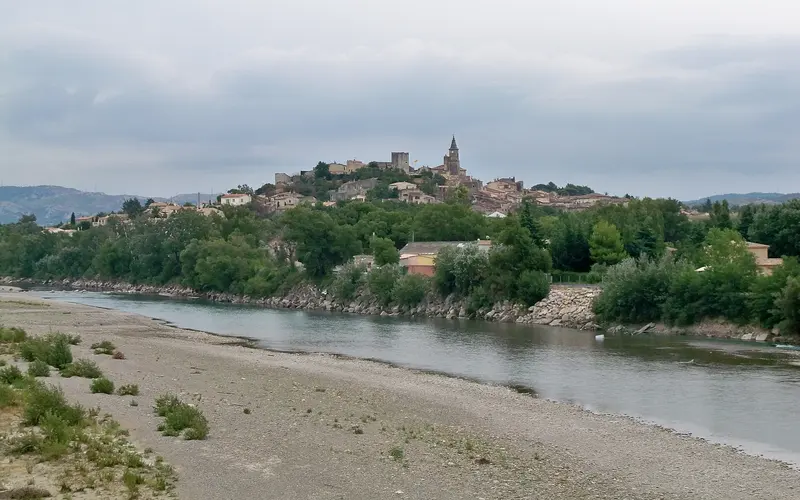 Vue générale de Mallemort (Bouches-du-Rhône)