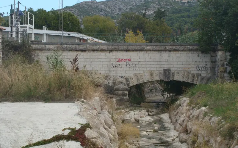 Le pont-canal de l'Hermitage à Plan-de-Cuques