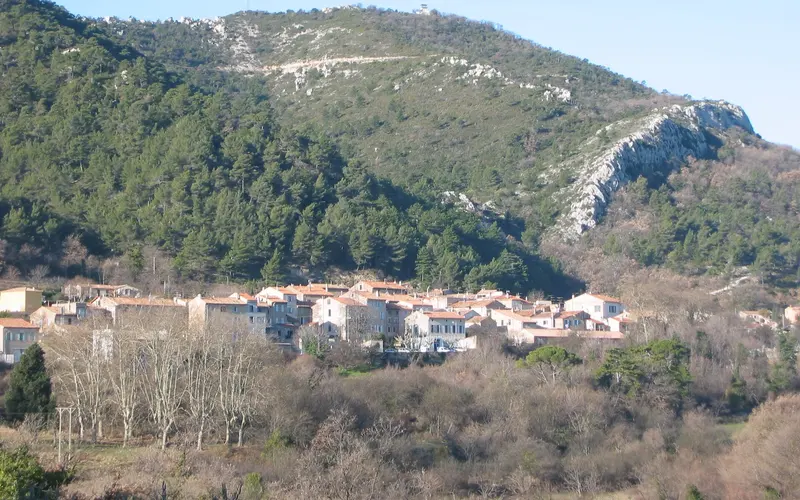 Vue du village de Saint-Savournin